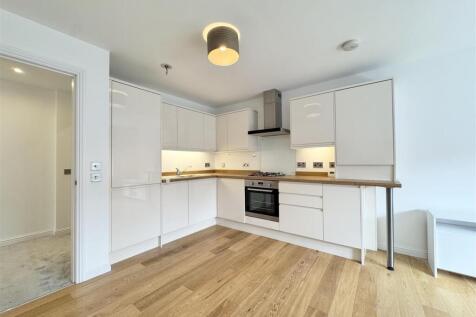 Lounge/Kitchen