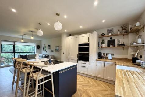 Kitchen/Lounge