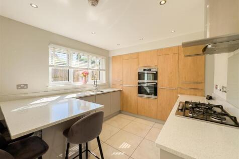 Kitchen/Dining