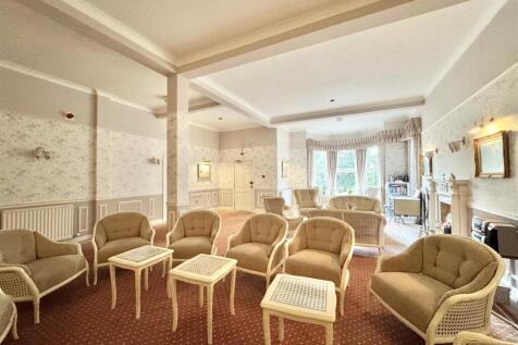 Communal Lounge