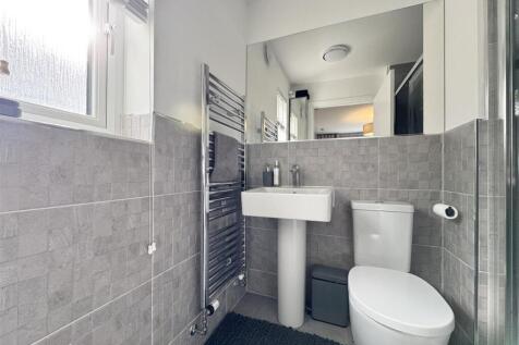 En-Suite 1
