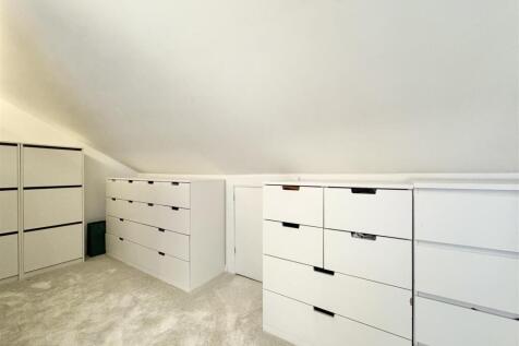Walk In Wardrobe