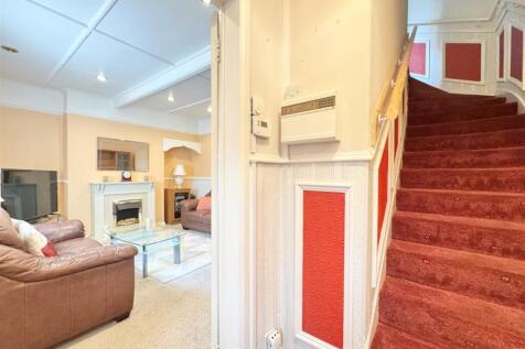 Staircase/Lounge
