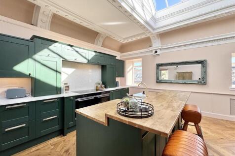 Kitchen/Dining