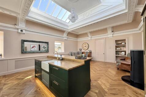 Kitchen/Dining