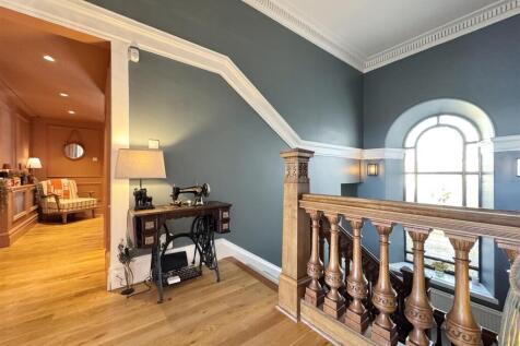 Hall/Staircase