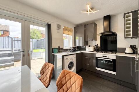 Kitchen/Dining