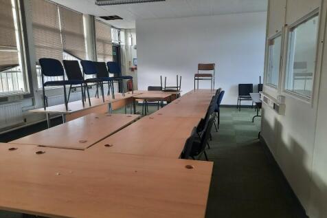 Upper floor space