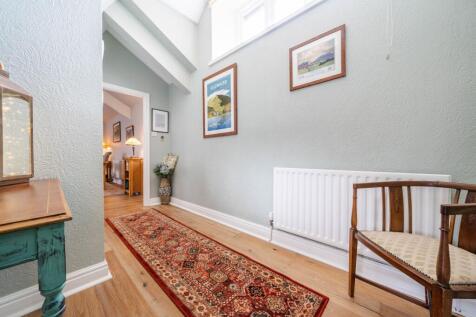 Apartment Entrance Hall