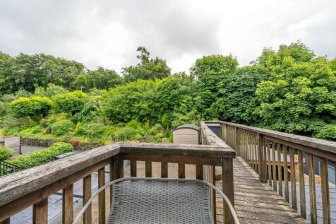 Rear decked area