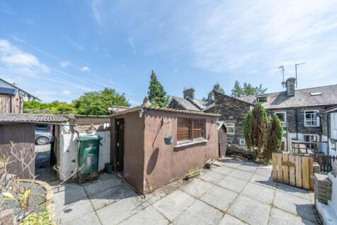 Rear courtyard