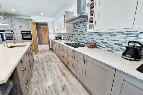 Kitchen / Dining / Family Room