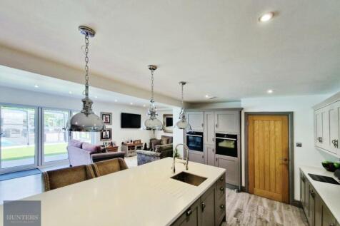 Kitchen / Dining / Family Room