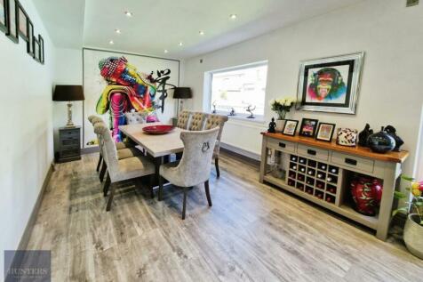 Kitchen / Dining / Family Room