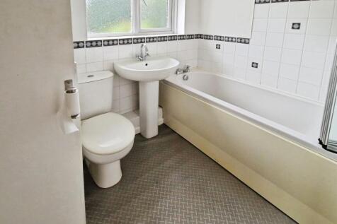 pbox-bathroom-311969.jpg