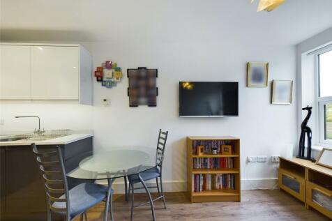 Kitchen/Living Area