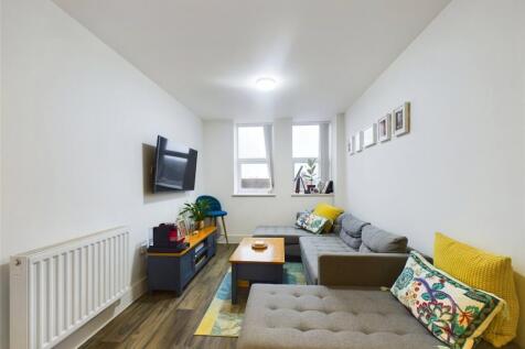 Kitchen/Living Area