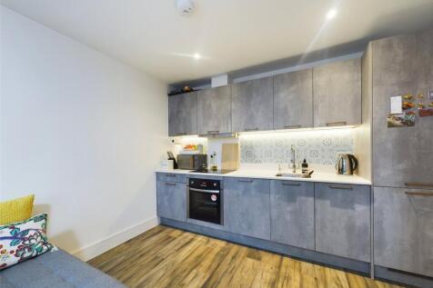 Kitchen/Living Area