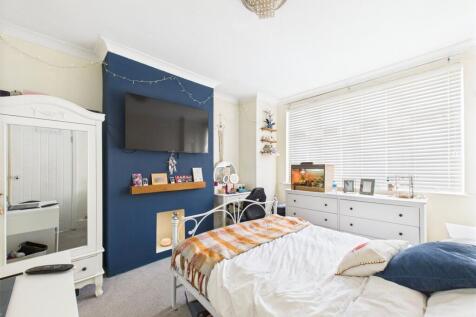 Lounge/Bedroom Four