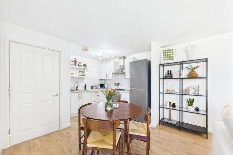 Living Room/Kitchen