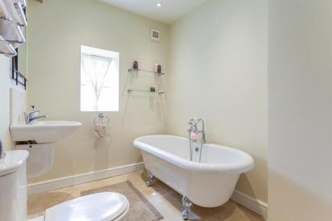 Bath 1.jpg