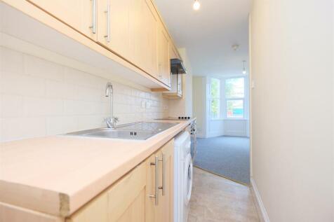 13 Dean Lane, Southville, Bristol BS3 1DB / 13 Mur
