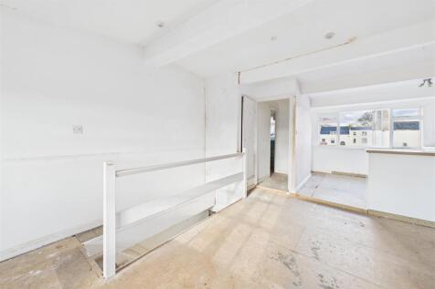30 The Mall, Clifton Village, Bristol BS8 4DS | Fr