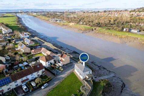 The Portishead Cruising Club, Pump Square, Pill, B