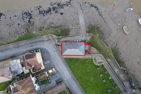 The Portishead Cruising Club, Pump Square, Pill, B