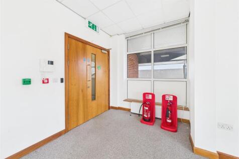 7 Brook Office Park, Folly Brook Road, Emersons Gr