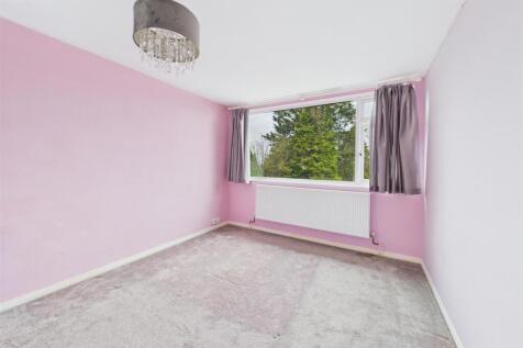 Orchard Hill, Cuttsheath Road, Milbury Heath, Sout