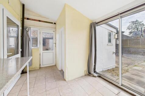 26 Quarry Mead, Alveston, Near Thornbury, South Gl