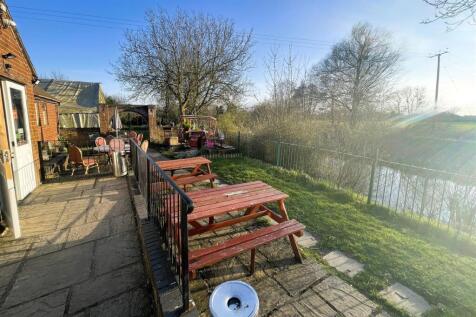 The White Horse, Sandhurst Lane Longhurst Lane, Sa
