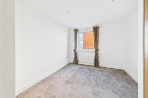 Ninety4 on the Estuary - 81 Argentia Place, Portis