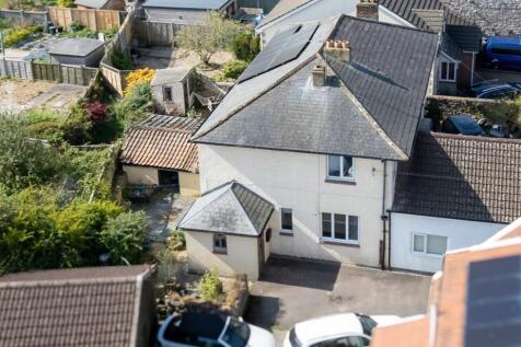 26 Horsecastle Close, Yatton, North Somerset BS49 