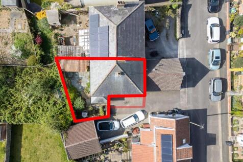 26 Horsecastle Close, Yatton, North Somerset BS49 