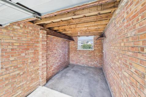 7 Oakdale Gardens, WSM BS22 6AS | Freehold Detache
