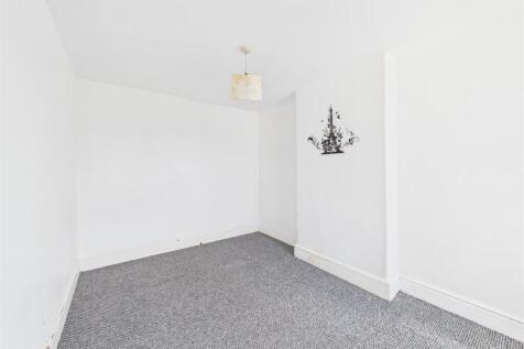 59 Great Western Road, Gloucester GL1 3PZ| Freehol