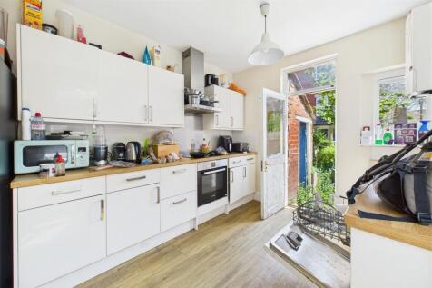 2 Manor Park, Redland, Bristol BS6 7HH | Freehold 