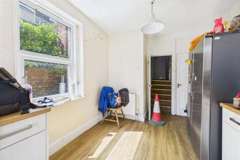2 Manor Park, Redland, Bristol BS6 7HH | Freehold 
