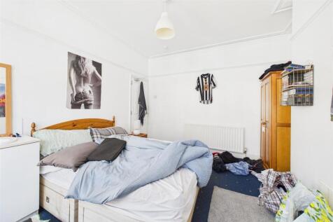 2 Manor Park, Redland, Bristol BS6 7HH | Freehold 