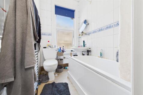 2 Manor Park, Redland, Bristol BS6 7HH | Freehold 
