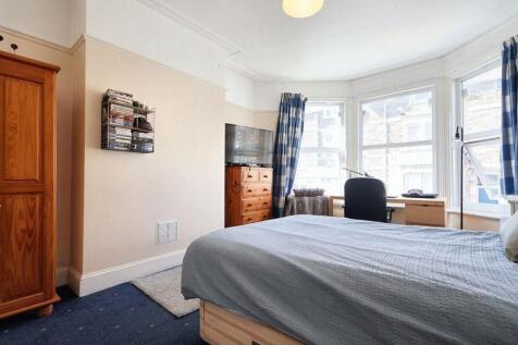 2 Manor Park, Redland, Bristol BS6 7HH | Freehold 