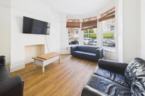 2 Manor Park, Redland, Bristol BS6 7HH | Freehold 