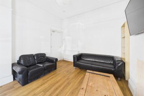 2 Manor Park, Redland, Bristol BS6 7HH | Freehold 