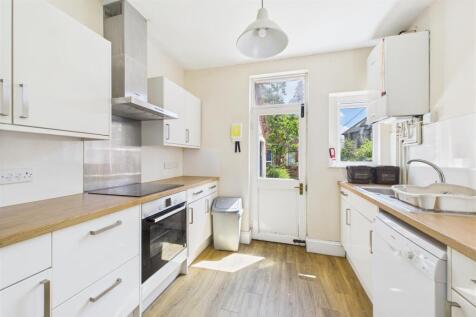 2 Manor Park, Redland, Bristol BS6 7HH | Freehold 