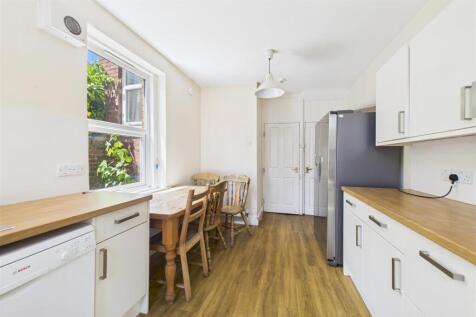 2 Manor Park, Redland, Bristol BS6 7HH | Freehold 
