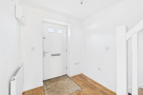 61 Dragon Rise, Norton Fitzwarren, Taunton TA2 6FA