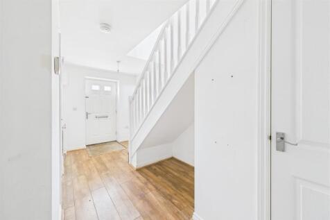 61 Dragon Rise, Norton Fitzwarren, Taunton TA2 6FA