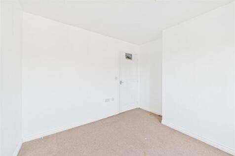 61 Dragon Rise, Norton Fitzwarren, Taunton TA2 6FA